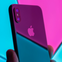 最懂蘋(píng)果的分析師：蘋(píng)果今年將面臨更嚴(yán)峻挑戰(zhàn)，市場(chǎng)過(guò)度樂(lè)觀(guān)了，股價(jià)有下跌風(fēng)險(xiǎn)